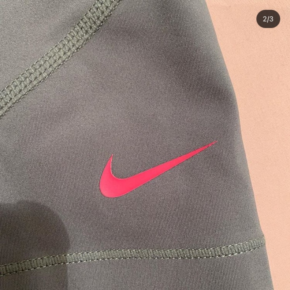 Nike pro - Picture 2 of 3